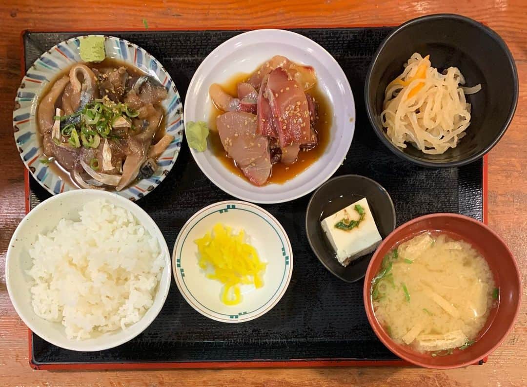 のインスタグラム：「福岡8日目ランチ🤤🐟  #胡麻サバ定食 #胡麻サバ  #胡麻ブリ #おきよ  #長浜鮮魚市場  #福岡」