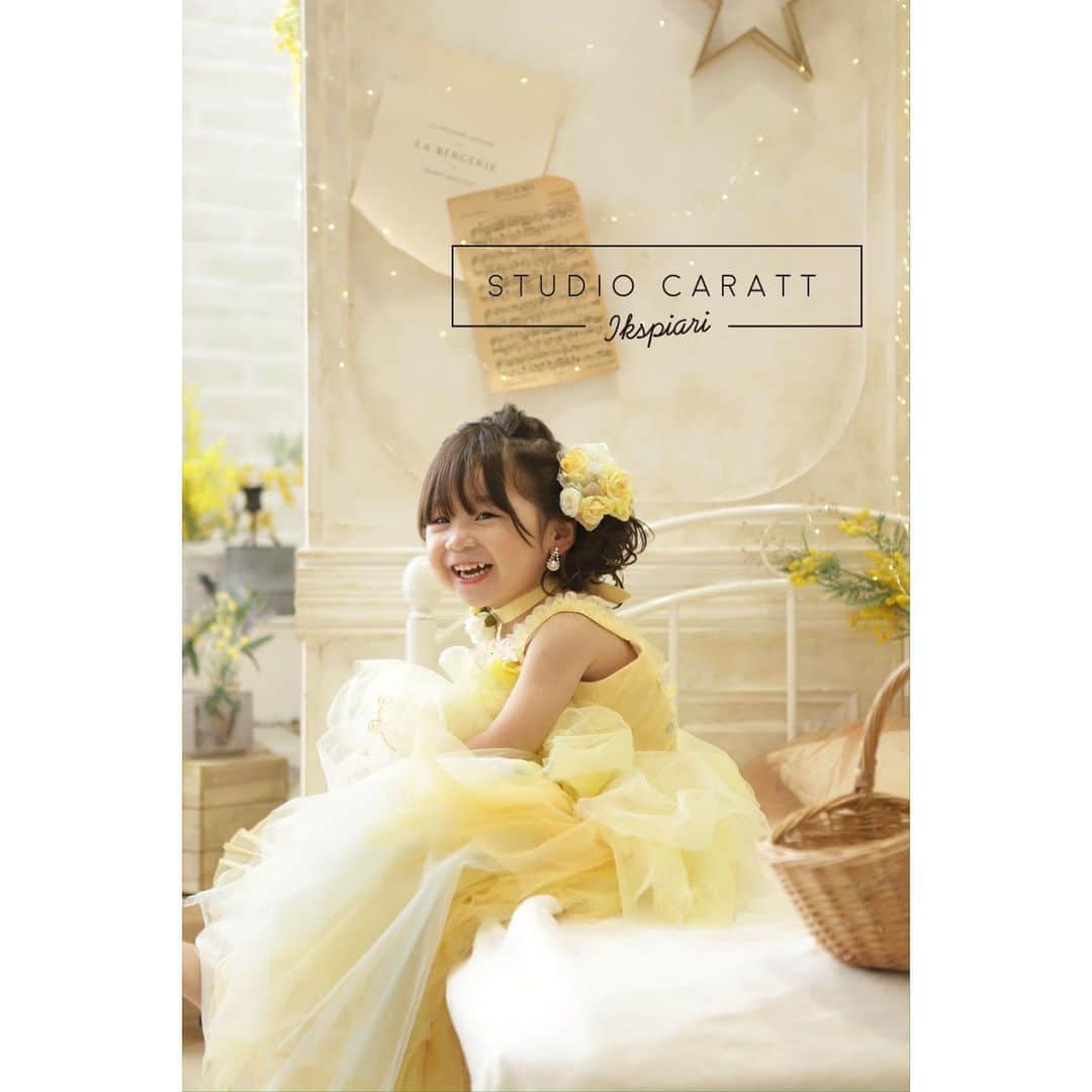 スタジオキャラット イクスピアリ店のインスタグラム：「♫ 753 photo ♫  ………………………  ☞ データをたくさん残したい ☞ アルバムを作りたい ☞ お部屋に飾りたい  などなど様々なご希望に合わせて、 最適なプランをご案内いたします♪  ………………………  ＊ご予約お待ちしてます＊  ………………………  #スタジオキャラット #スタジオキャラットイクスピアリ店 #studiocaratt #イクスピアリ #浦安 #舞浜 #着物 #着付け #ヘアアレンジ #メイク #フォトスタジオ #写真館 #photo #photostudio #写真 #家族 #ドレス#七五三 #後撮り #前撮り #753 #お誕生日#バースデー#七五三おめでとう」