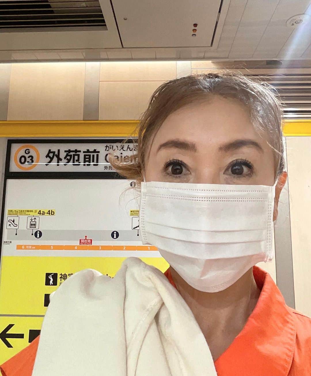 東ちづるさんのインスタグラム写真 - (東ちづるInstagram)「急遽予定変更。 とりあえず渋谷に出ようかな。 電車乗車時はマスクしちゃう。」6月23日 14時26分 - azuma.chizuru
