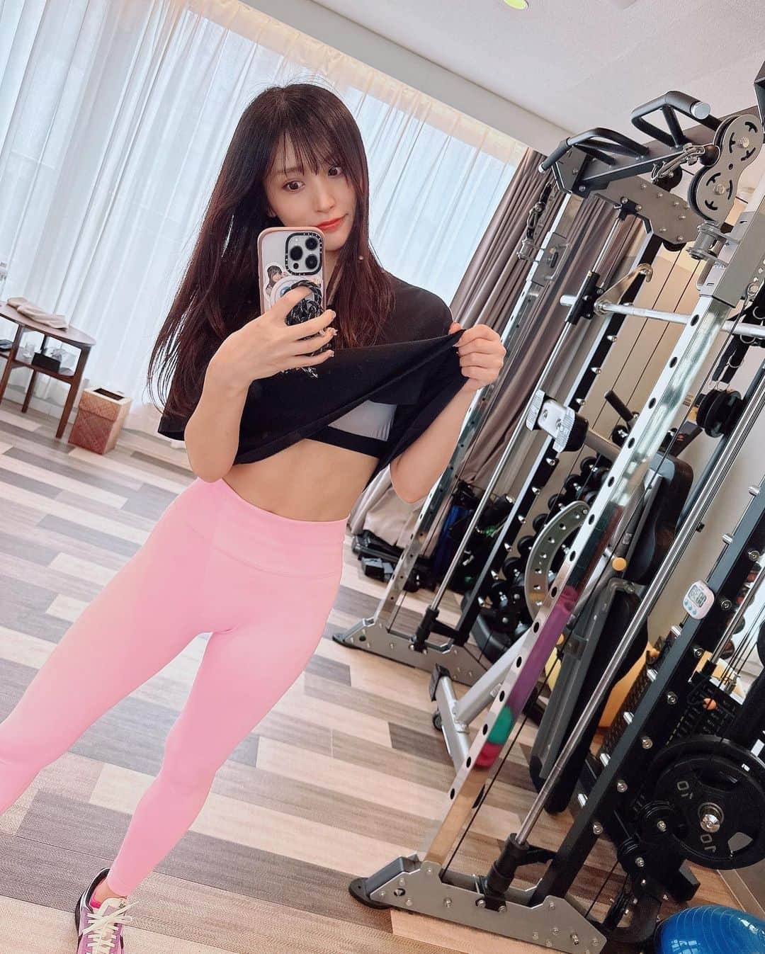 根岸愛さんのインスタグラム写真 - (根岸愛Instagram)「🏋️‍♀️✨🏋️‍♀️ . 先日ジムに行った時の写真📸✨ この日は体幹を鍛えました！ 腹斜筋も鍛えてもらったよ🥰 . @kayg_personalgym  @ayaumi.co.jp  . #ケイジー #パーソナルジム新宿 #パーソナルトレーニング新宿 #パーソナルジム恵比寿 #パーソナルトレーニング恵比寿 #レンタルウェア #training」6月23日 15時23分 - negishiai927