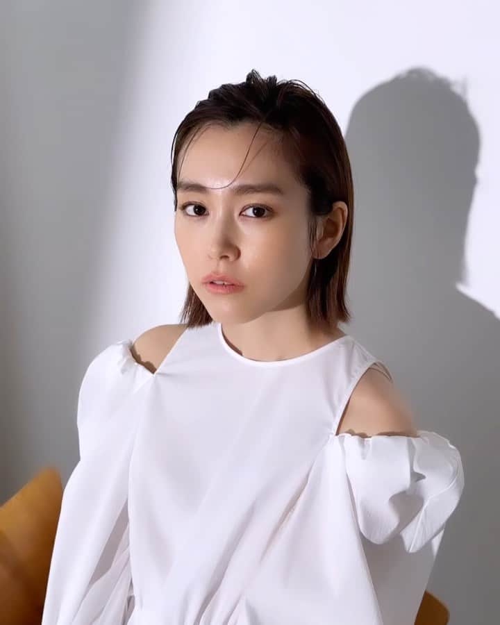 美舟さんのインスタグラム写真 - (美舟Instagram)「🩵🩵🩵 ある時の撮影 ミレイちゃん綺麗ね♡ @chanelofficial ...