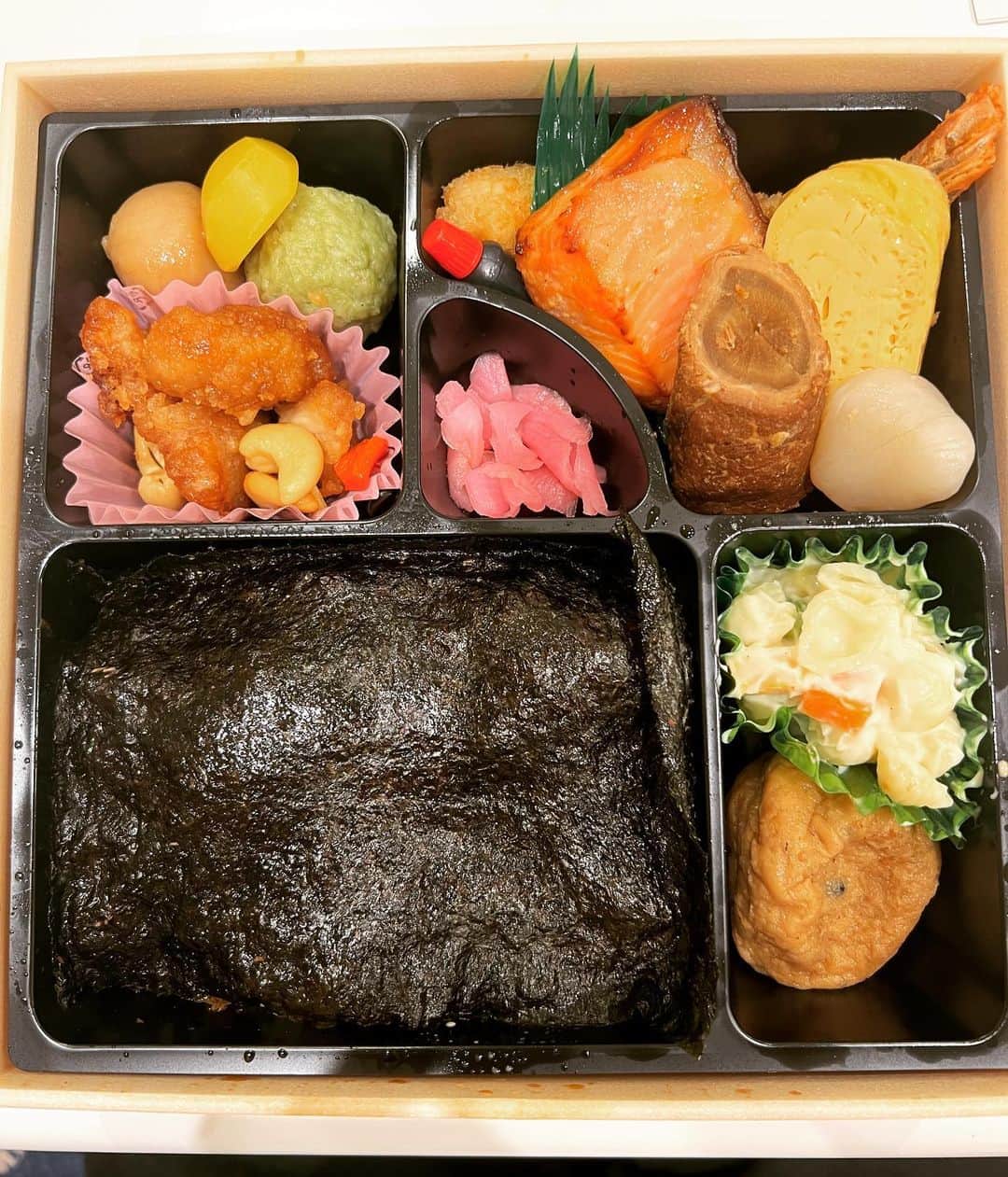 バカリズムのインスタグラム：「今知りたいでしょ飯 津多屋」