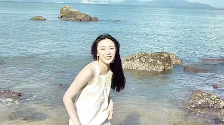 エルキーのインスタグラム：「Summer time🏖️」