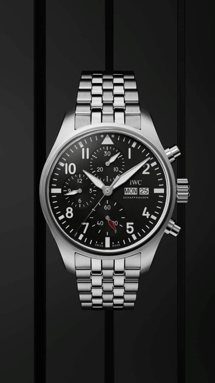IWCさんのインスタグラム動画 (IWCInstagram)「An ergonomic 41millimetre case size