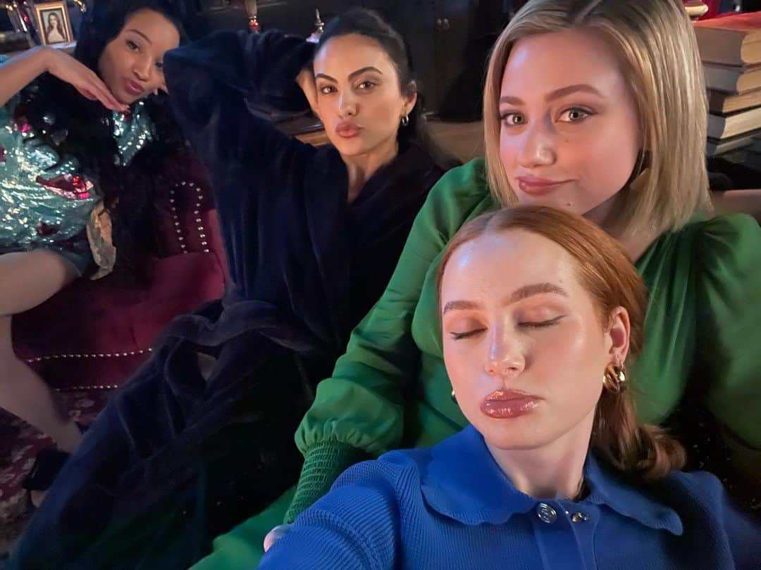 リリ・ラインハルトのインスタグラム：「Part 3.」