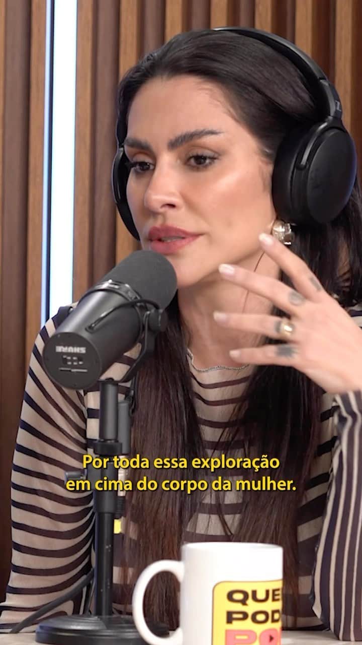 のインスタグラム：「Cleo sendo Cleo. Eu BABO MESMO!!! 🤤❤️🔥 @cleo   CLICA NO LINK DA BIO e vem assistir ao #QPP na íntegra 🎙️ #quempodepod #quempodepodcomcleo」