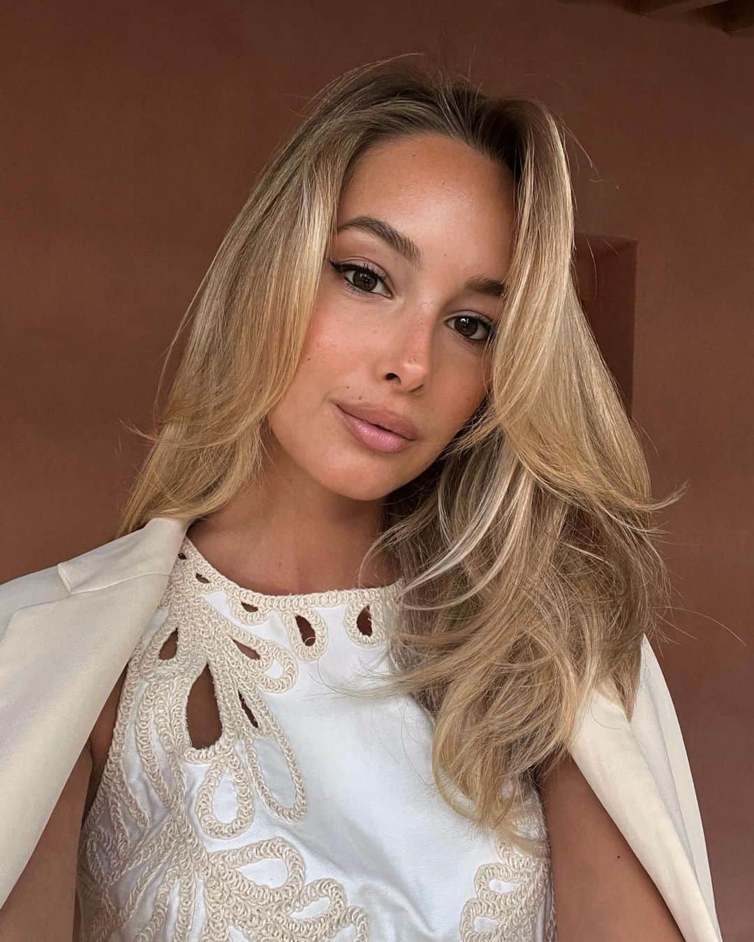 ヴィクトリア・ヴァルガのインスタグラム：「that summer glow ✨」