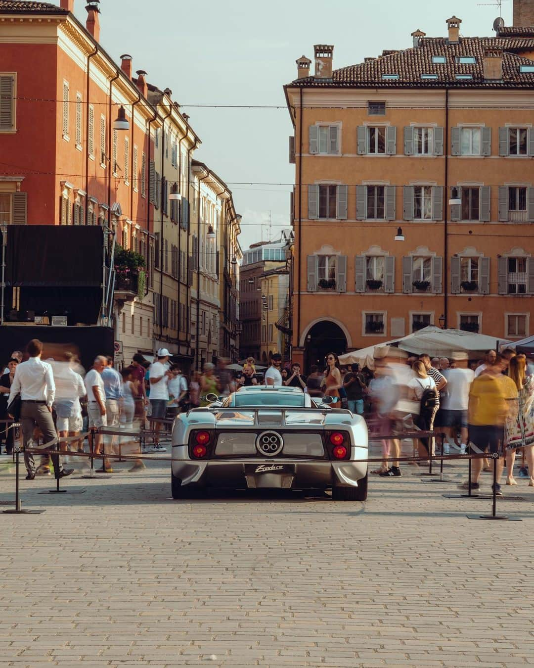 パガーニ・アウトモビリのインスタグラム：「25 Years - 25 Hypercars  A week has passed since the big event in the heart of Modena, but the excitement is still the same. Thank you for making our 25th anniversary unforgettable!  #Pagani #Pagani25Anniversary」