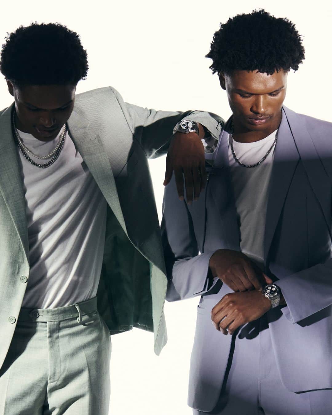 のインスタグラム：「Tissot salutes @amen.thompson and @ausarthompson, who have spent hours honing their skills to rise above the ordinary as elite players, making every second count. #Tissot #TissotNBA #OfficialTimekeeper #Timedefinesgreatness #PRX」