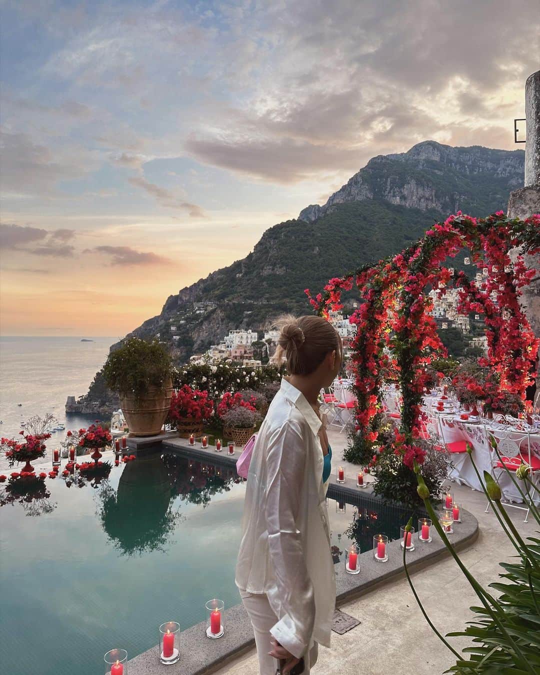 植野有砂さんのインスタグラム写真 - (植野有砂Instagram)「Positano vlog is now online 🇮🇹🍋🩷 and finally we’ve reached 100k subscribers!! Thank you all for the support🤍ポジターノのvlogがYouTubeにアップされました🥰本当に眼福なvlogなのでぜひ見てね！そしてやーっと登録者数が10万人になりました🫣💕昔から観てくれている人も、最近出会ってくれた人もみなさんいつもありがとうございます✨もっと楽しんでもらえるコンテンツ作りがんばるぞー🩷🩷」6月23日 20時04分 - alisaueno