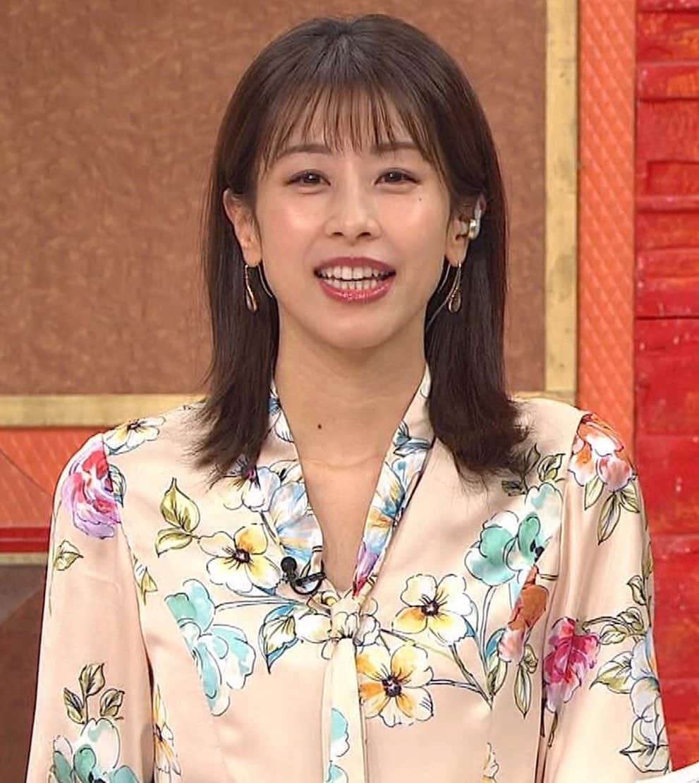 加藤綾子のインスタグラム：「#加藤綾子 #かとうあやこ#かとぱん#人妻#美人#カトパン#女子アナ#フリーアナウンサー #アナウンサー衣装」