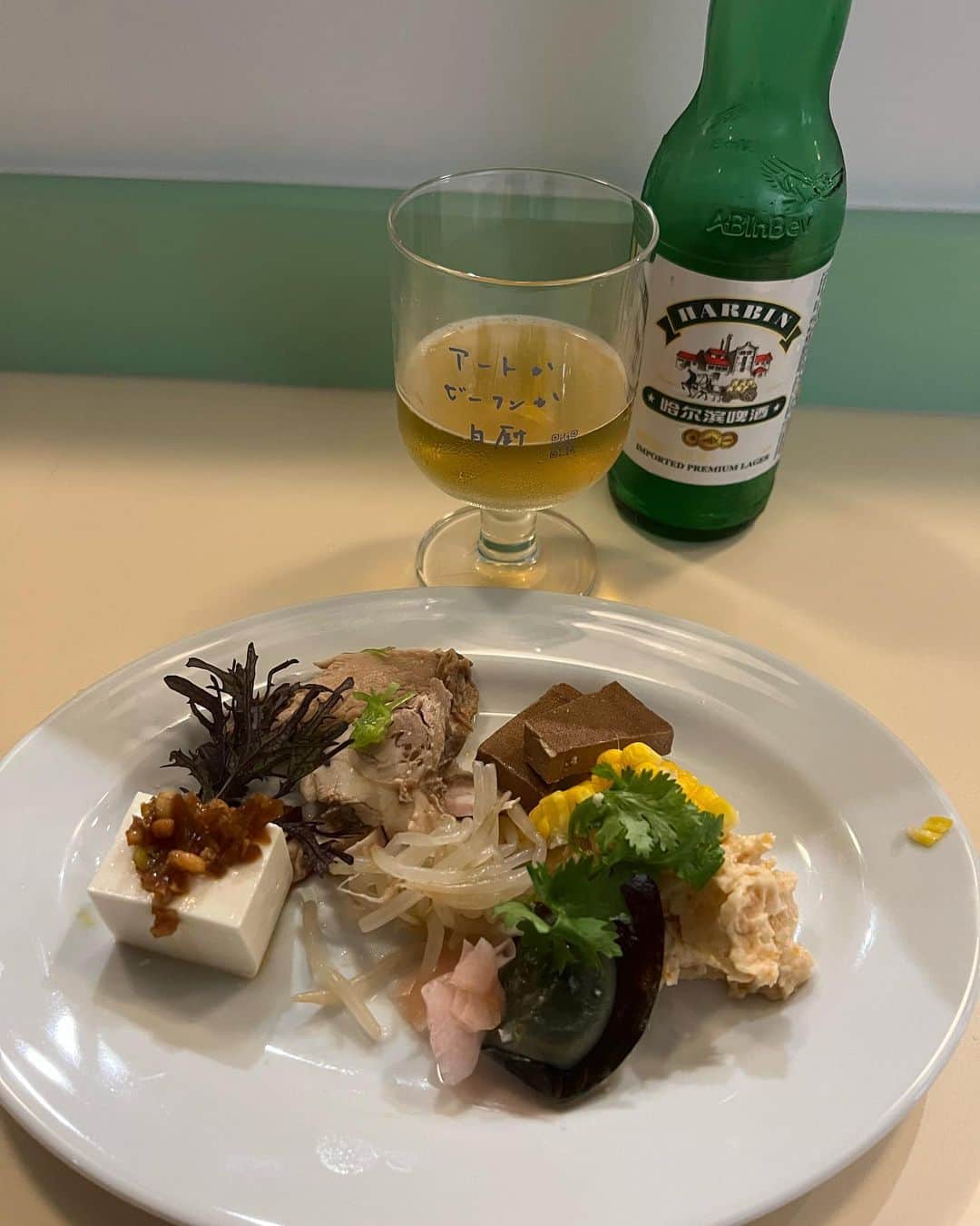 遠山正道のインスタグラム：「今、羽田空港から六本木アートかビーフンか白厨に向かう。21時頃。どなたか宜しければ^ ^」