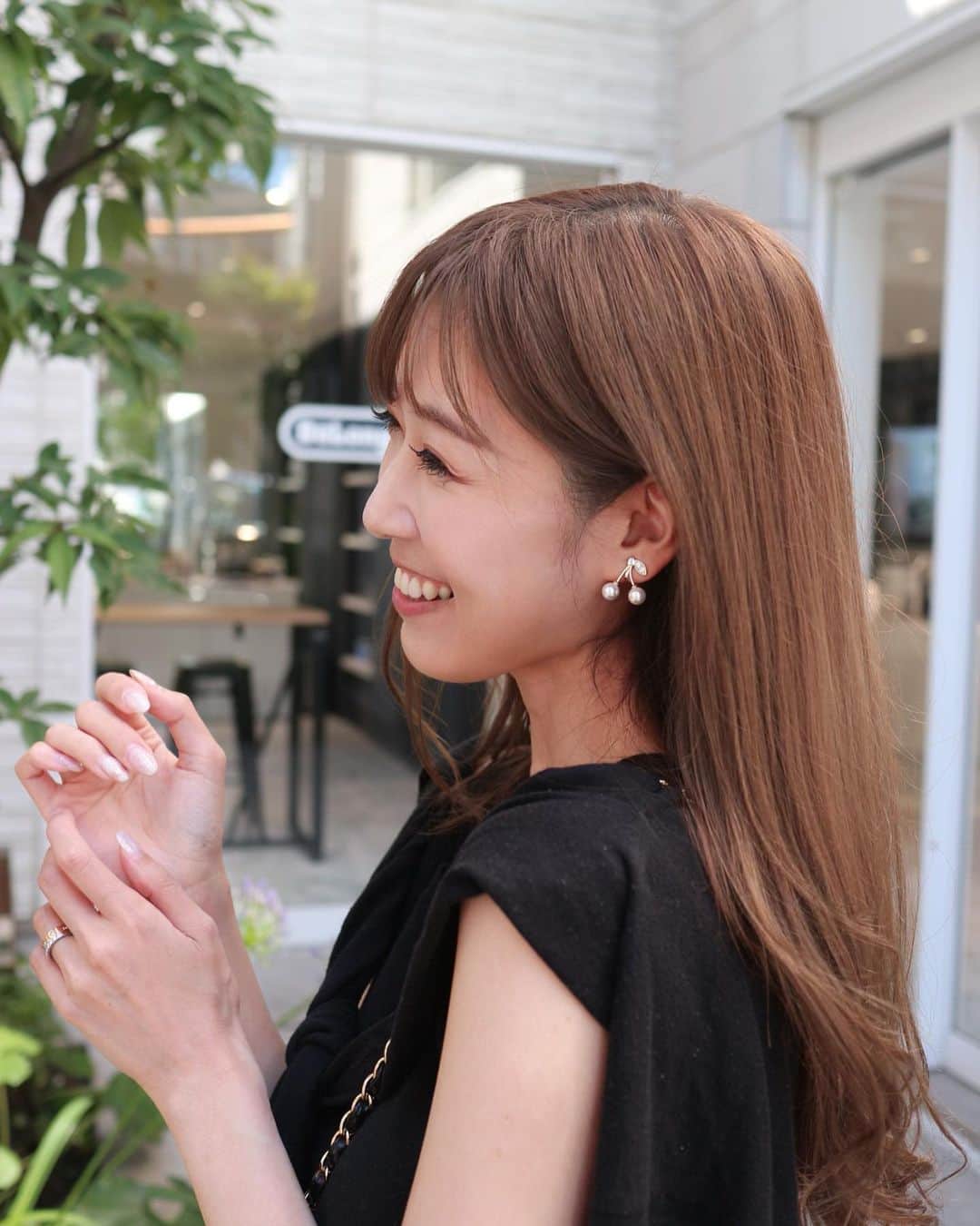 のインスタグラム：「. @anche_official のイヤリング つけてると必ず褒められる😍  ここのアクセサリー本当に可愛くて大好きで集めているんだけど、この新作のパールのチェリーもツボでお気に入りです🥺✨ . 連写してもらった写真見返したら4コマ漫画みたいになってた😂 . . .  #anche #アンシェ #anche2万フォロワー記念 #イヤリング #チェリー #さくらんぼ #アクセサリー #ジュエリー #accessories #jewelry」