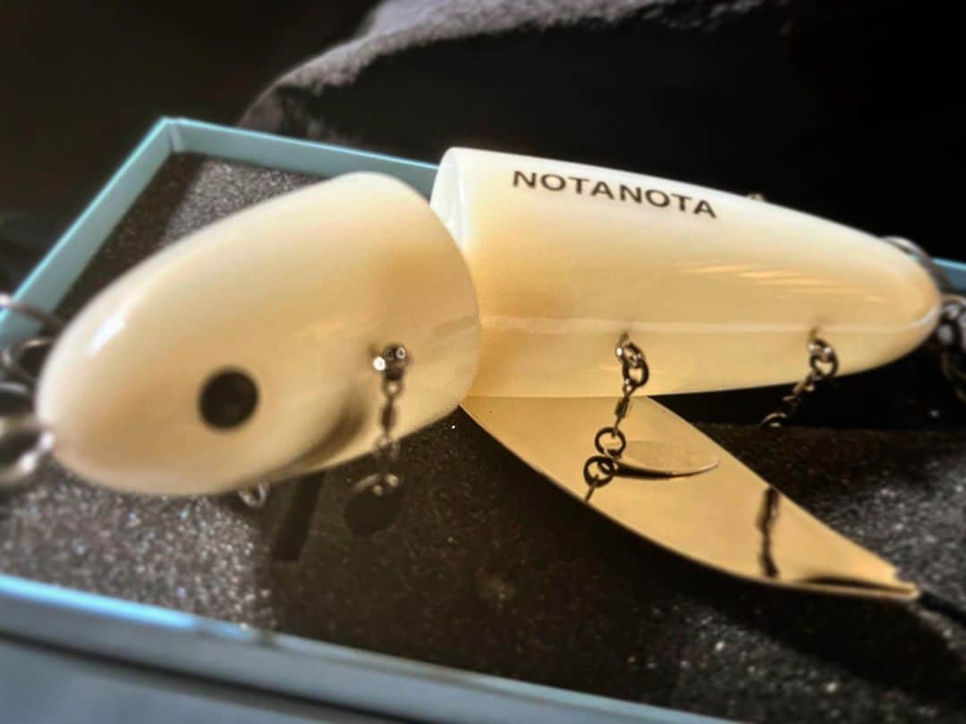 人時のインスタグラム：「HIDEUPの新製品、NOTANOTAゲット出来た🎵  すぐ投げたい^ ^  #hideup #notanota」