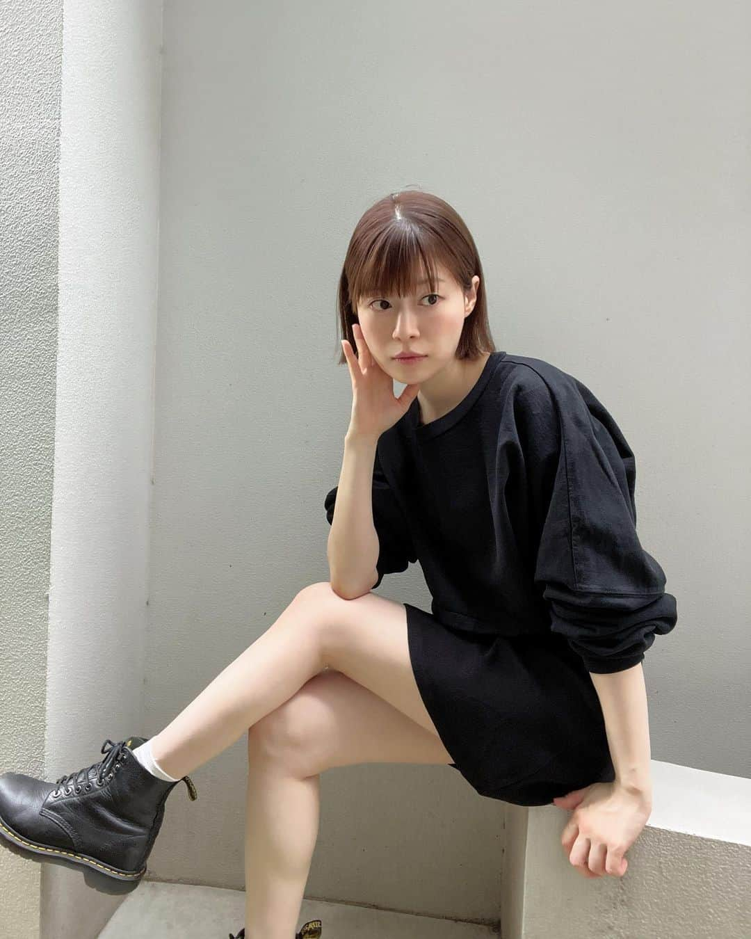 笹口直子さんのインスタグラム写真 - (笹口直子Instagram)「Black🖤  @three00_laa  @losangelesapparel_japan  @drmartens_japan  #drmartens #losangelesapparel」6月23日 20時32分 - na.o.ko.16