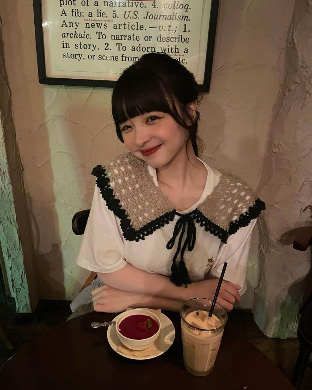 新田湖子さんのインスタグラム写真 - (新田湖子Instagram)「この間よるごはん食べた後にカフェ行ったときの～ ポニーテールした日！ パンナコッタおいしかった、♡」6月23日 20時32分 - coconitta0809