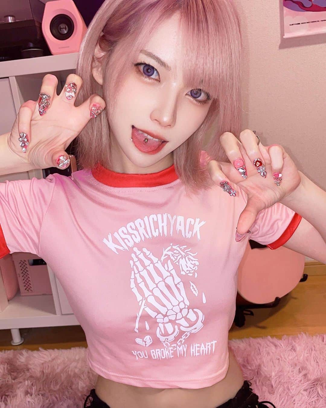 ぽにょ皇子さんのインスタグラム写真 - (ぽにょ皇子Instagram)「がうがう  #cosplay #cosplayer #cosplaygirl #コスプレ #コスプレイヤー #グラビア #dj #ポートレート #portraitphotography #portrait #pink #Japanese #自撮り」6月23日 20時47分 - ponyoouji