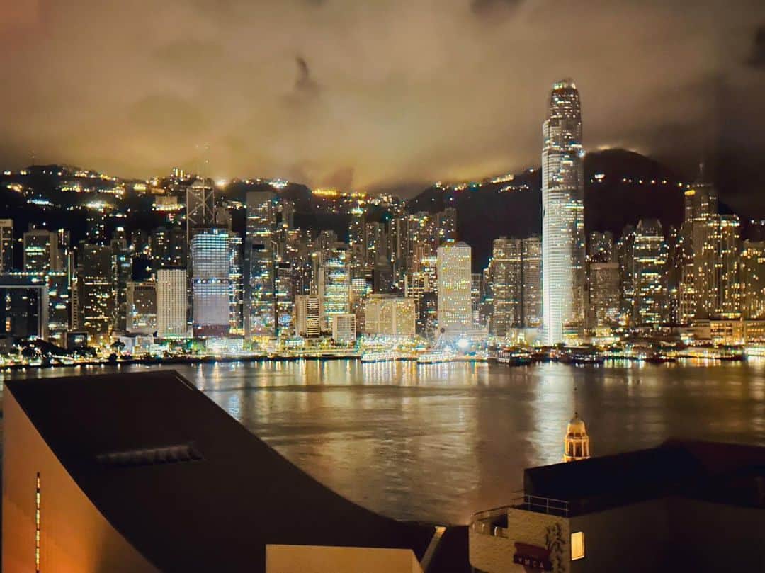 久石譲のインスタグラム：「I’m in Hong kong.  #hk」