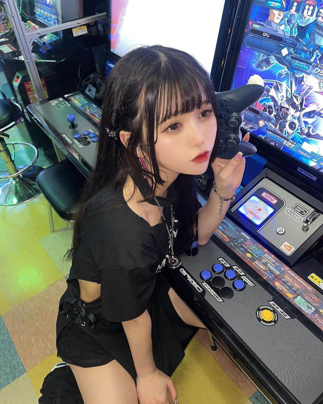 夢乃まゆこさんのインスタグラム写真 - (夢乃まゆこInstagram)「朝までしよ？🎮💓 ⁡ ⁡ ⁡ ⁡ ⁡ ⁡ ⁡ （（ちなみにこのげーむわやたことありませぬ。えぺしか🫶🏻）） ⁡ ⁡ ⁡ ⁡ ⁡ ライブ帰りにりあたんが沢山撮ってくれた(՞꜆ _ ̫ _ )_ ̫ _՞꜀)♡ ⁡ ⁡ ⁡ ⁡ ⁡ ⁡ ⁡ ⁡ ⁡ ⁡ ⁡ ⁡ -- - - - - - - - - ꒰ ♡ ꒱ - - - - - - - - - ⁡ ⁡ ⁡ ⁡ ⁡ ⁡ ⁡ ⁡ ⁡ ⁡ ⁡ ⁡ ⁡ ⁡ #ootd #fashon #coordinate #shein #shein購入品 #sheinコーデ #viviennewestwood #gucci #kapana #chanel #サブカル #サブカル女子 #ピープス女子 #プチプラコーデ #プチプラファッション #韓国コーデ #韓国ファッション #ストリートコーデ #ストリートファッション #ヘアアレンジ」6月23日 21時11分 - mayu_makemie