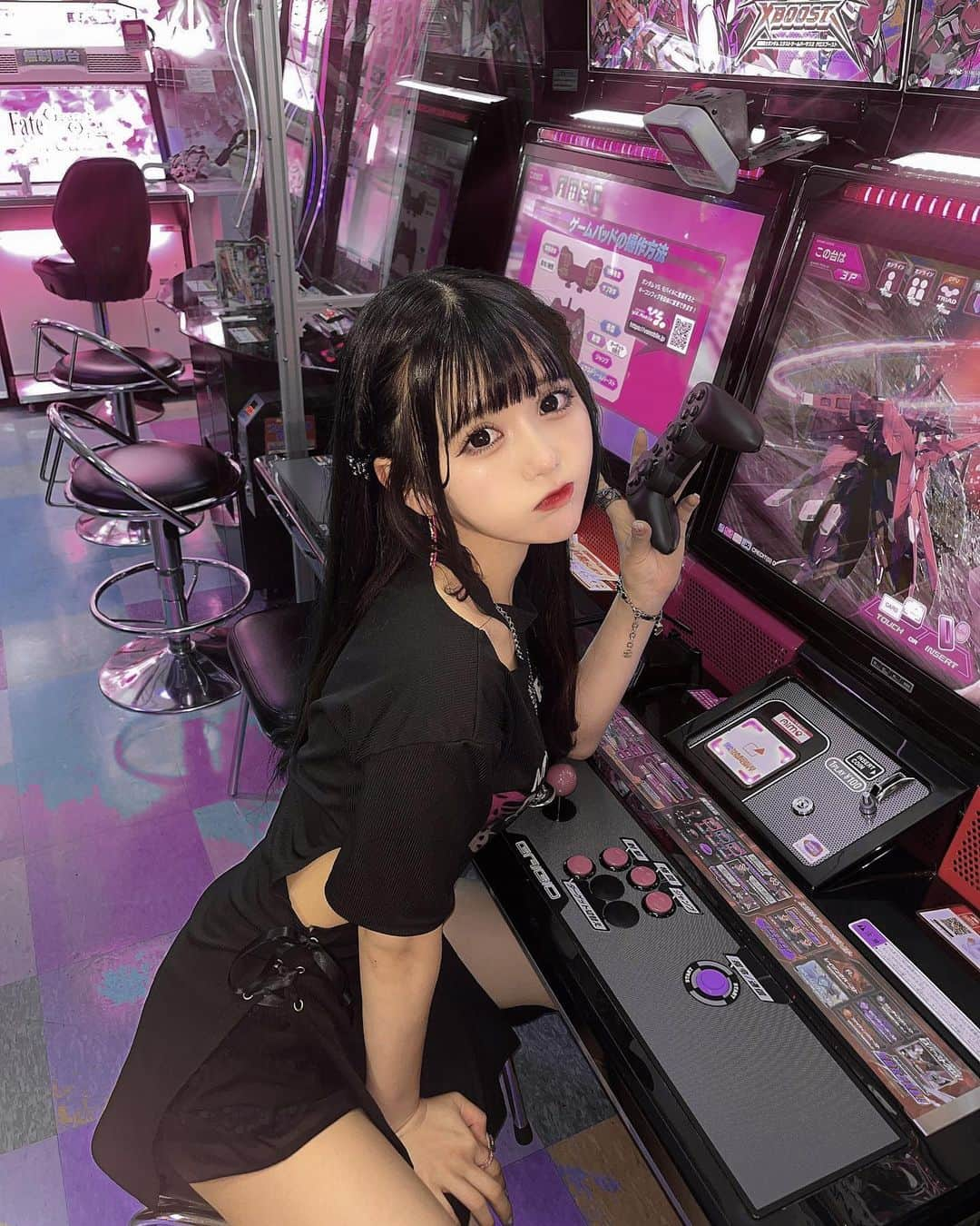 夢乃まゆこのインスタグラム：「朝までしよ？🎮💓 ⁡ ⁡ ⁡ ⁡ ⁡ ⁡ ⁡ （（ちなみにこのげーむわやたことありませぬ。えぺしか🫶🏻）） ⁡ ⁡ ⁡ ⁡ ⁡ ライブ帰りにりあたんが沢山撮ってくれた(՞꜆ _ ̫ _ )_ ̫ _՞꜀)♡ ⁡ ⁡ ⁡ ⁡ ⁡ ⁡ ⁡ ⁡ ⁡ ⁡ ⁡ ⁡ -- - - - - - - - - ꒰ ♡ ꒱ - - - - - - - - - ⁡ ⁡ ⁡ ⁡ ⁡ ⁡ ⁡ ⁡ ⁡ ⁡ ⁡ ⁡ ⁡ ⁡ #ootd #fashon #coordinate #shein #shein購入品 #sheinコーデ #viviennewestwood #gucci #kapana #chanel #サブカル #サブカル女子 #ピープス女子 #プチプラコーデ #プチプラファッション #韓国コーデ #韓国ファッション #ストリートコーデ #ストリートファッション #ヘアアレンジ」