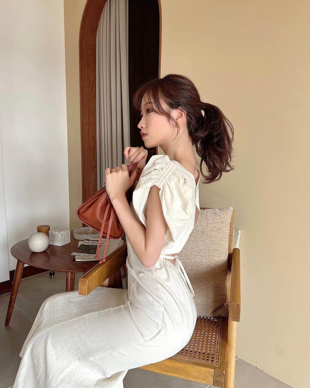木田絵里香さんのインスタグラム写真 - (木田絵里香Instagram)「. 去年人気すぎてGETできなかった方も多いのかな🤩 今年も出るのこのワンピ♡店舗先行販売中🫶🏼 . 夏にぴったりな生地なんだな〜👒 . セールも始まってるのでストーリーorハイライトから会場へ📣 @erika_resexxy  . #ワンピース#ワンピースコーデ#コーデ#夏コーデ」6月23日 21時40分 - erika_resexxy
