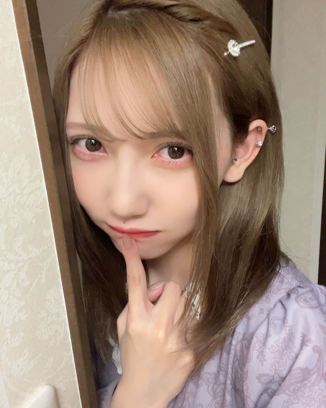 村井純奈のインスタグラム：「すき！‪ ·͜·♡‬ ・ ・ ・ ・ ・ ・ ・ ・ ・ ・ ・ ・ ・ ・ ・ ・ ・ ・ ・ ・  #自撮り #自撮り女子 #自撮り界隈 #selfie #雰囲気 #雰囲気女子 #ヘアアレンジ #美男美女と繋がりたい #いいね返し #followme #ootd #f4f #l4l#selfie #tflers #ınstagood #셀피 #팔로우#일상」