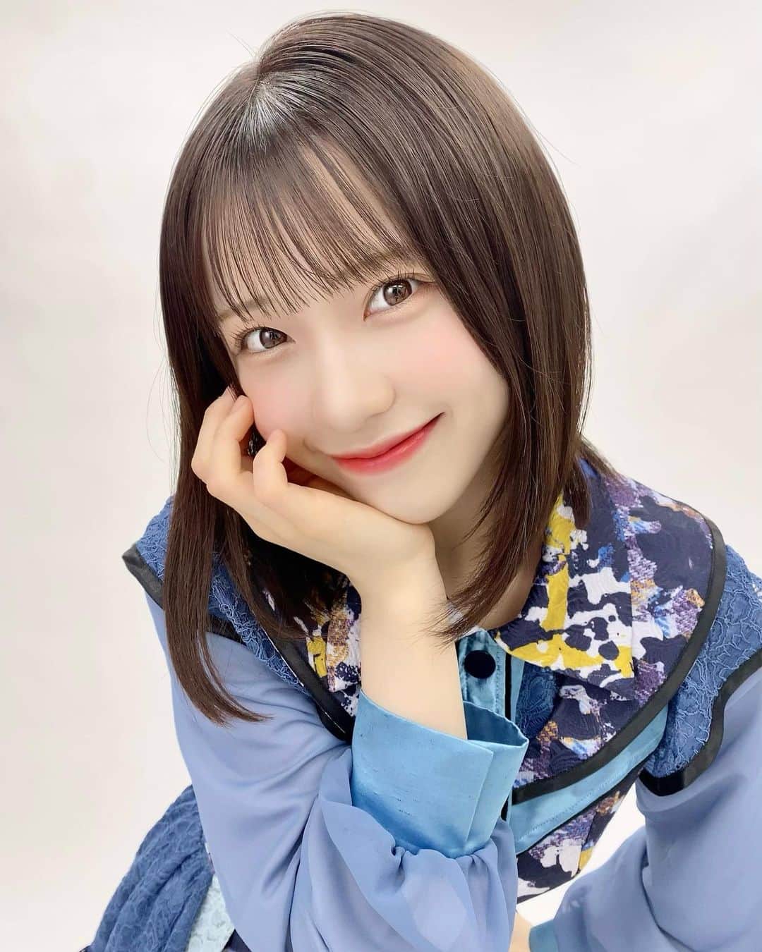 鳴海寿莉亜のインスタグラム：「☻☺︎☻☺︎👗🍒 ⁡ 他撮りだけどアップめだーよ☺️ ⁡ きょうは待望のお仕事してきました！ お楽しみに〜〜♡  今週もお疲れさま ◡̈ ⁡ #アイドル #衣装 #青 #153cm #内巻きボブ #フォローミー #blue #fashion #daily #cute #hair #girl #instafollow #ootd #followme #qhoto #japanese #instagood #좋아요그램 #셀카그램 #좋아요반사  #팔로우 #맞팔 #소통 #좋아요 #셀카  #팔로우미#전신 #귀여워」