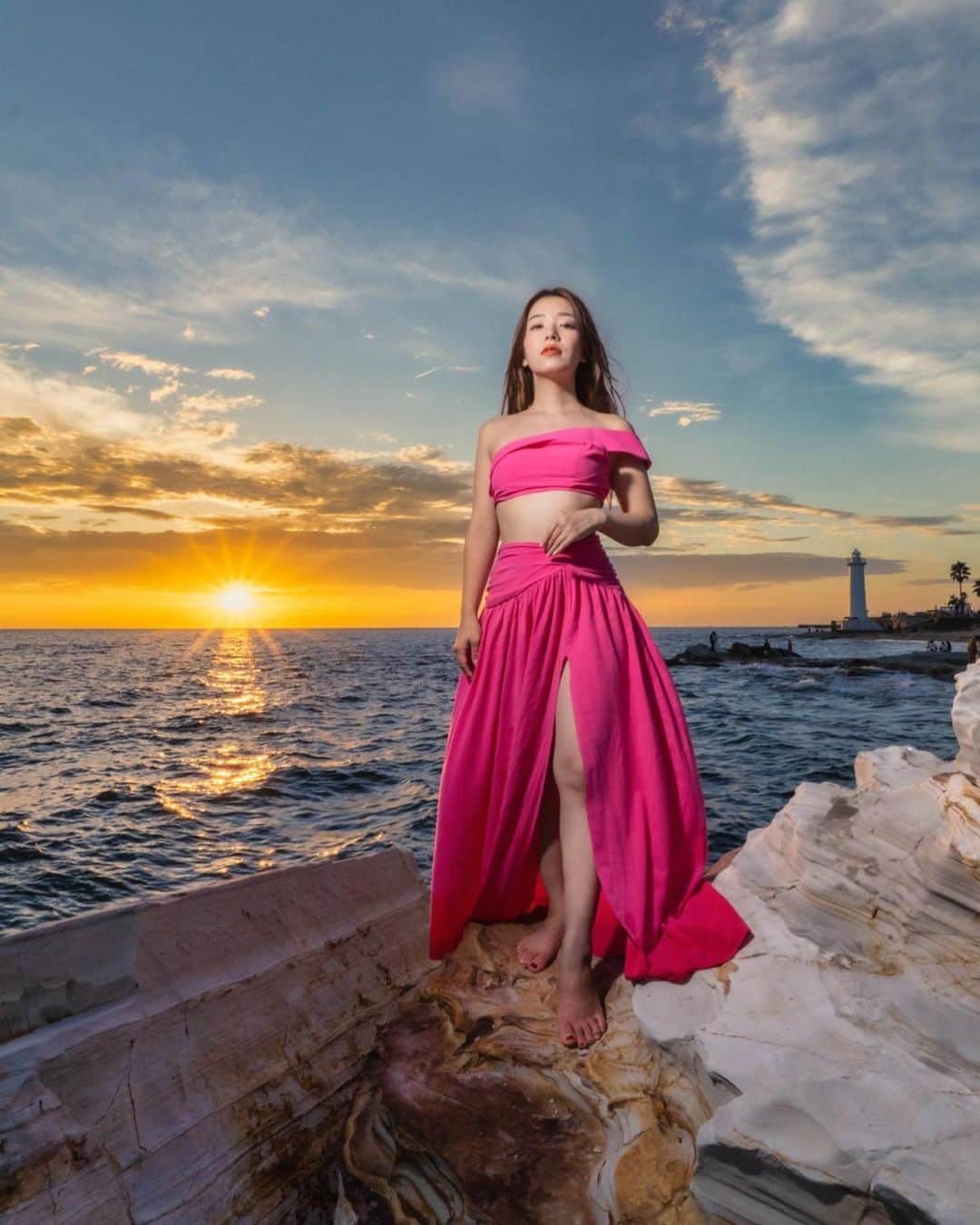 中村かなさんのインスタグラム写真 - (中村かなInstagram)「毎年楽しみな海撮影🏖️ もうすぐはじめます📸✨✨  今んとこ7/23.30 が海撮影🏖️ あとは8月に追加予定🌻  最近は頭の中が 夏の撮影企画でいっぱいです😂 楽しみにしててね♡ @kana_photo_session   かなの出演は 海撮影の前に 7/2 浴衣で団体撮影会 あります🍉残り2名ほど✨  そして、、、 先程 7/8 (土) 東山荘で浴衣撮影会👘の予約をLINEのお友達から予約スタートしました♡ モデルはひぃちゃん @hee11117  まりあちゃん @malialacoala  ののさん @channono26   とりあえず決まっている6.7.8月のスケジュール載せときます☟  □ 受付中 □  🈵6/24 ゆうみ 🈵早川あゆ美  7/2 山路裕子.花村映実.shammy @名古屋市内スタジオ 7/2 中村かな団体  □受付前□  8 三浦まりあ.天麻音ひぃ.ちゃんのの @東山荘 (6/24 予約スタート予定) 16 早川あゆ美  22 ゆうみ 23 三浦まりあ.中村かな @pinky & 海 29 おくやんぬ(午前) @pinky room 朱理ちゃんのお芝居♡ 30 中村かな.shammy @海 8/5 早川あゆ美 @海 13 (仮)中村かな@多分たんころりん 16 ゆうみ & 三浦まりあ 個撮&団体 @pinky  #日本的 #偶像 #写真撮ってる人と繋がりたい #カメラ好きな人と繋がりたい #カメラマンさんと繋がりたい #ピンキールーム #ピンキールーム名古屋 #写真好きな人と繋がりたい #愛知カメラ部 #愛知カメラマン  #被写体 #撮影モデル #名古屋撮影会 #グラビアモデル #名古屋カメラ部 #インスタグラビア #撮影会 #화보　#扎心了 #大阪カメラ部 #関西カメラ部 #그라비아 #인물 #수입비키니」6月23日 21時58分 - k777pime