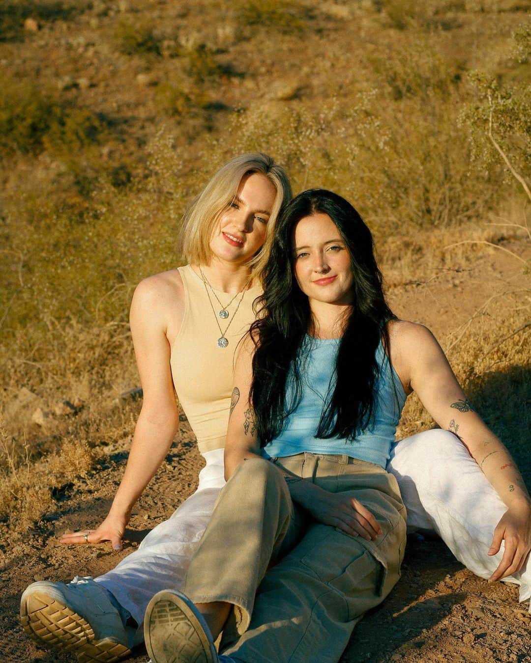 Addison Moffettのインスタグラム：「Alexa play Girl Crush by Little Big Town」
