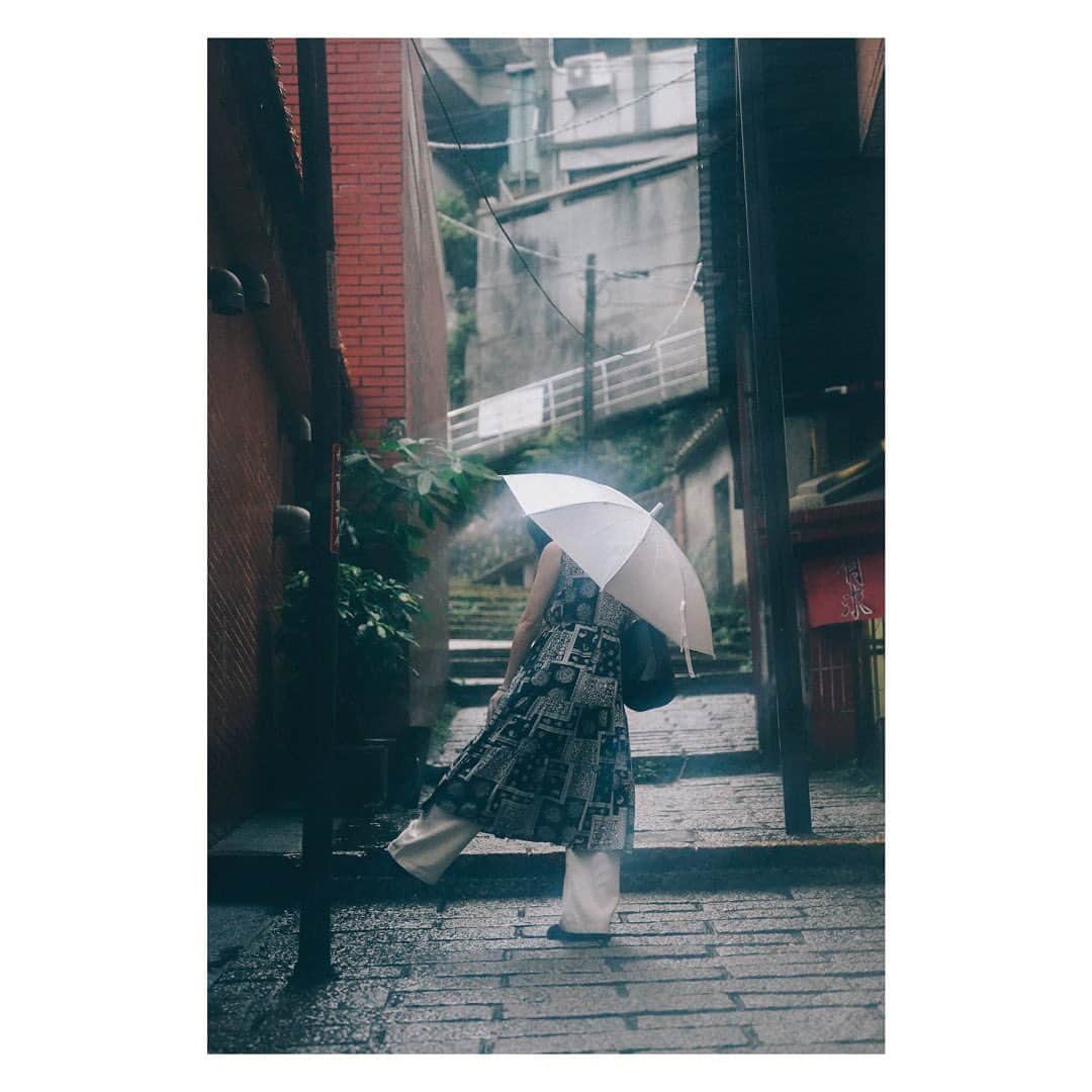 田中美晴さんのインスタグラム写真 - (田中美晴Instagram)「☔️            . #taiwan #tamsui  #portraitphotography  #淡水 #人像摄影 #拍照  #台湾生活 #美晴天天」6月23日 22時58分 - tnk_miharu