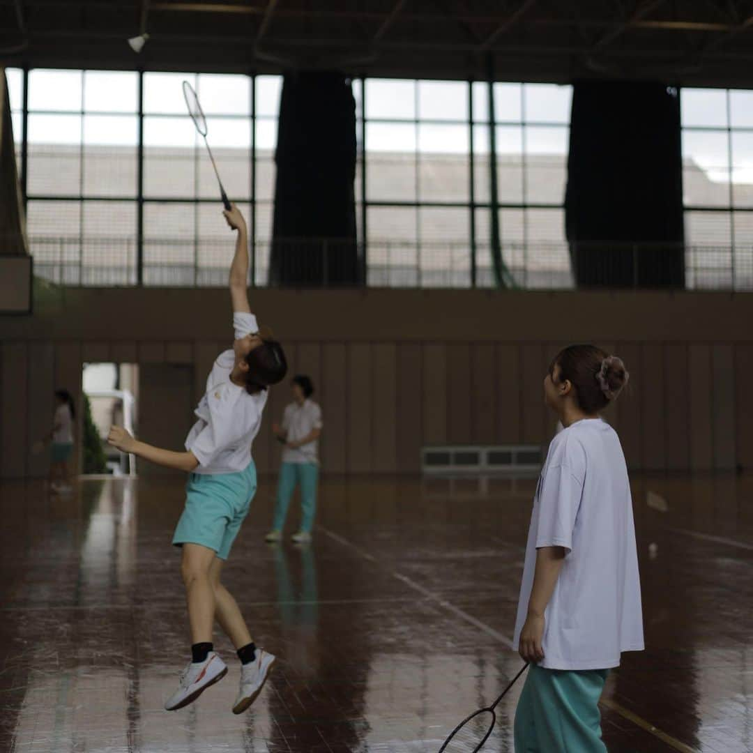 福岡女子短期大学さんのインスタグラム写真 - (福岡女子短期大学Instagram)「💠子ども学科１年生「生涯体育理論と実践」  先日の子ども学科1年生「生涯体育理論と実践」はバドミントンでした🏸みんな楽しそうですね✨  #福岡女子短期大学 #子ども学科 #体育　#バドミントン #バドミントン好きな人と繋がりたい」6月23日 23時07分 - fukuoka_wjc