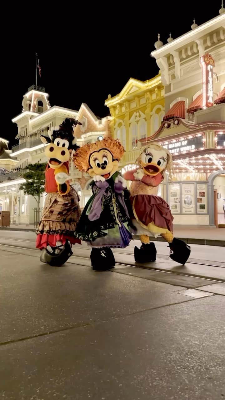 Walt Disney Worldのインスタグラム：「Oh look. Another glooorious Mickey’s Not-So-Scary Halloween Party detail revealed. Makes us sick! 🔮 #DisneyWorld #MickeysNotSoScaryHalloweenParty #HocusPocus #SandersonSisters」