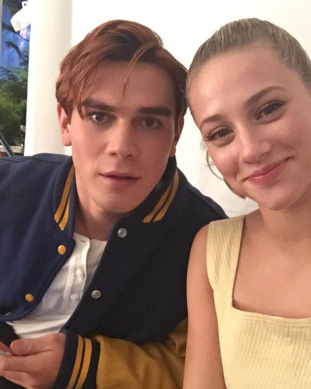 Cosmopolitanさんのインスタグラム写真 - (CosmopolitanInstagram)「The #Riverdale cast is filming the final season of the show and the pics they're sharing are just 🥹🥹🥹. Link in bio for everything we know about the final season.  #rg @lilireinhart @madelame」6月23日 23時00分 - cosmopolitan