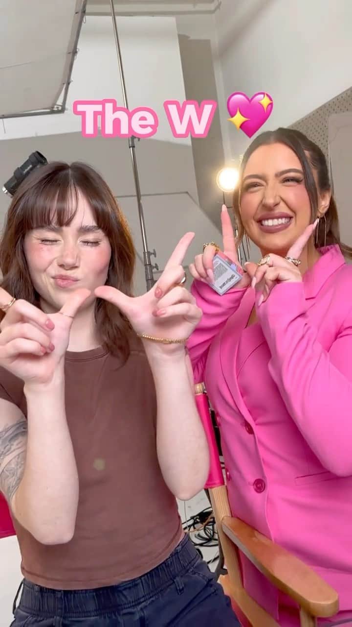Benefit Cosmeticsのインスタグラム：「W's only 🥳 Try out this viral blush placement technique for your next look! @alexisoakley, Celebrity MUA applies Willa for this flattering sun kissed beat! ⁠ ⁠ Don't forget to save this for inspo! 💗⁠ ⁠ #benefitcosmetics #makeup #beauty #glam #celebritymua #benefitblush #viral」