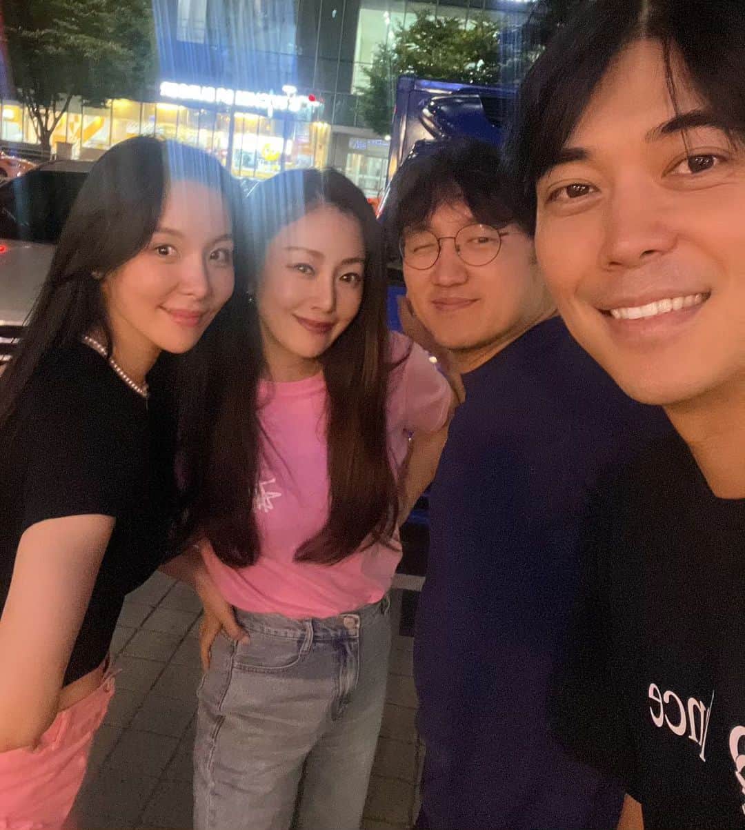 オ・ナラさんのインスタグラム写真 - (オ・ナラInstagram)「#이조합#꿀조합🍯  바람직한#교집합 and #아들내미 영웅쓰 상암동 수다쟁이들아 또 놀자~」6月23日 23時27分 - sabita_5