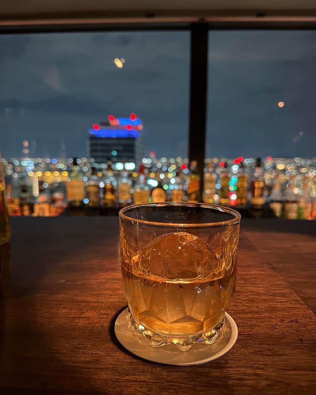 高木由梨奈さんのインスタグラム写真 - (高木由梨奈Instagram)「いい夜。 ファミリーナイト🥃 みなさんも1週間お疲れ様でした！✌︎ 良い週末を💭」6月23日 23時43分 - yurina_takagi