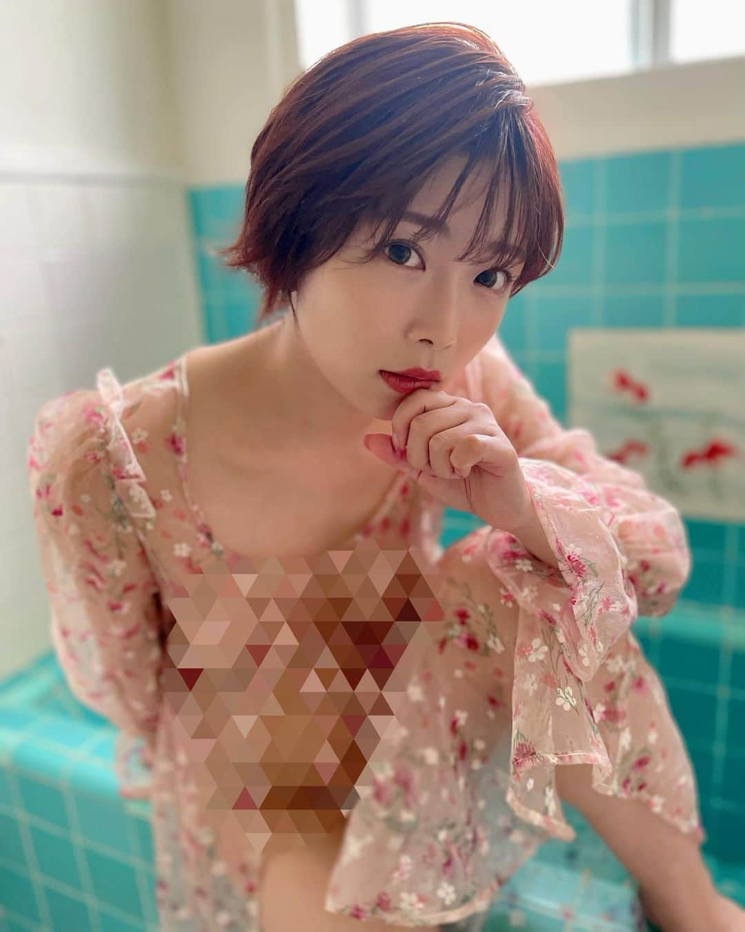 紗倉まなさんのインスタグラム写真 - (紗倉まなInstagram)「モザイクを着てる」6月23日 23時49分 - sakuramanateee