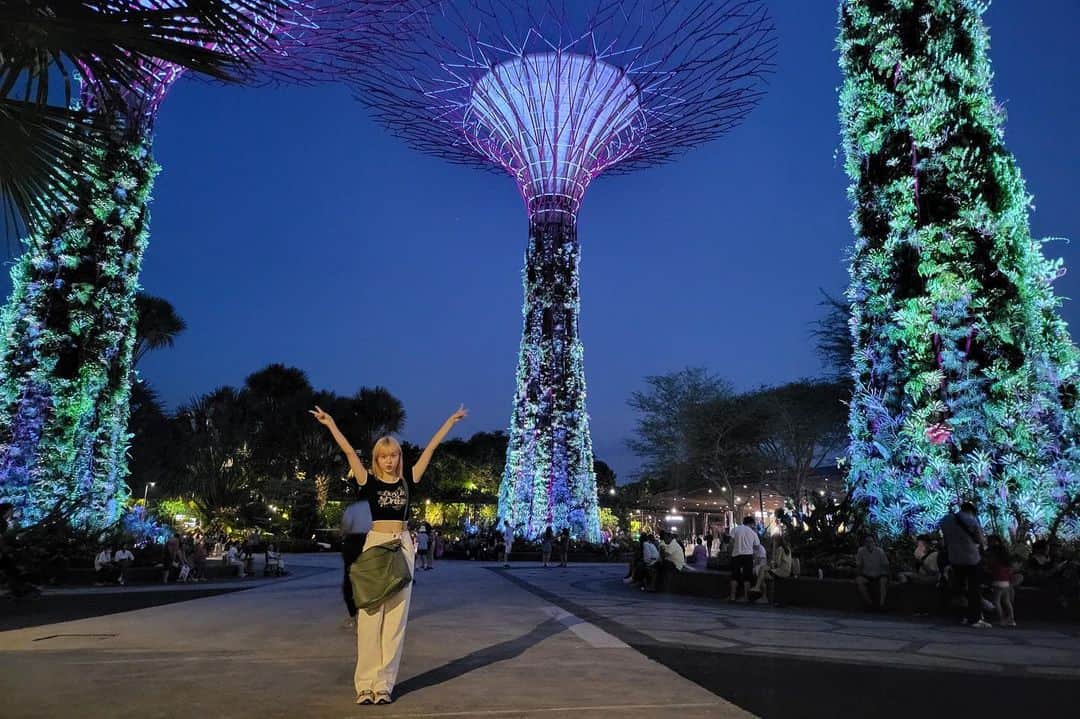 NMIXXさんのインスタグラム写真 - (NMIXXInstagram)「Singapore is beautiful! #NMIXX #엔믹스 #LILY #릴리」6月23日 23時58分 - nmixx_official