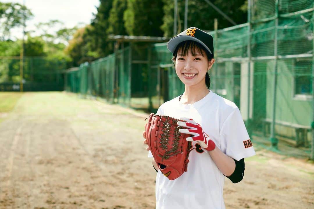 たなかさえのインスタグラム：「野球したいなぁ⚾️💭 . 現在扁桃腺摘出手術のため入院中でして しばらくLIVE配信も野球も出来ません(´･ω･｀) ゆるりと養生して復帰したらバリバリ頑張りたいと思います🥰 . 配信活動がんばっていく為にも大好きな野球を全力でやる為にも強くなって帰ってくる予定なので復帰までしばしお待ちください🐥💛 . #扁桃腺摘出手術#野球女子#草野球#ライバー#入院生活」