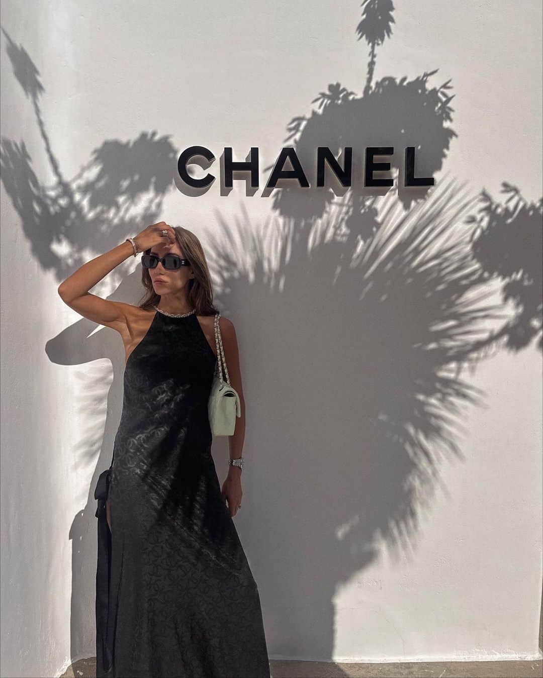 Tamara Kalinicのインスタグラム：「A full @chanel.beauty @chanelofficial makeover in Mykonos. Got a full glam at the new Fragrance & Beauty boutique in Nammos. #CHANELinMykonos #UnEtedeCHANEL #CHANELSummerEvent」