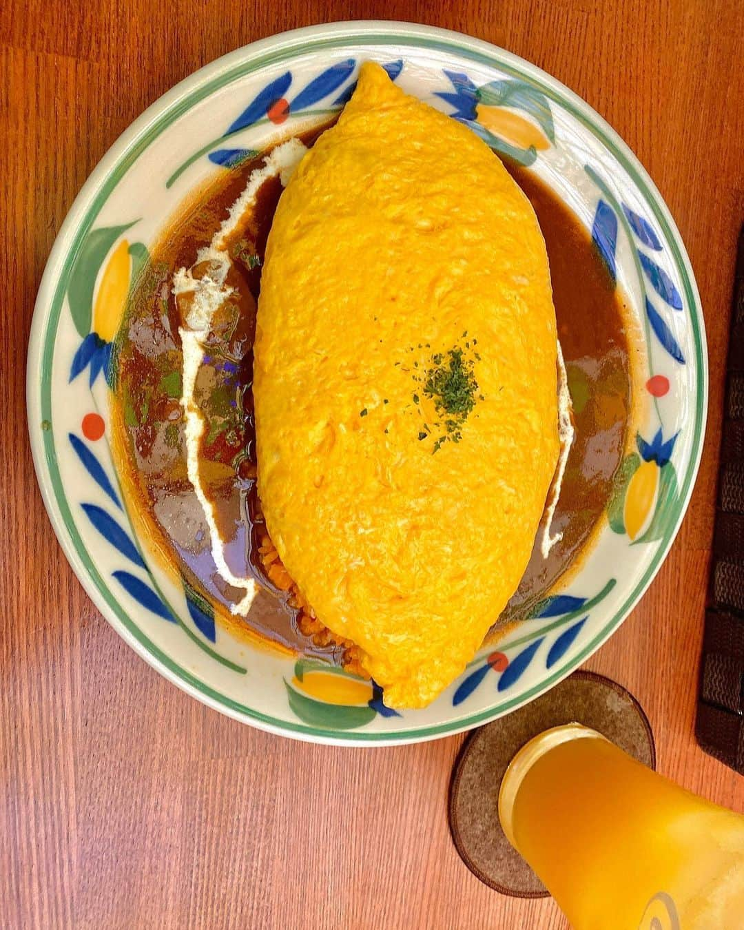 久代梨奈さんのインスタグラム写真 - (久代梨奈Instagram)「綺麗なオムライス🥚🥫🥄 美味しかった😋 このみんといってきたの🥰  #オムライス #喫茶店 #ランチ」6月24日 0時58分 - rina.kushiro_official