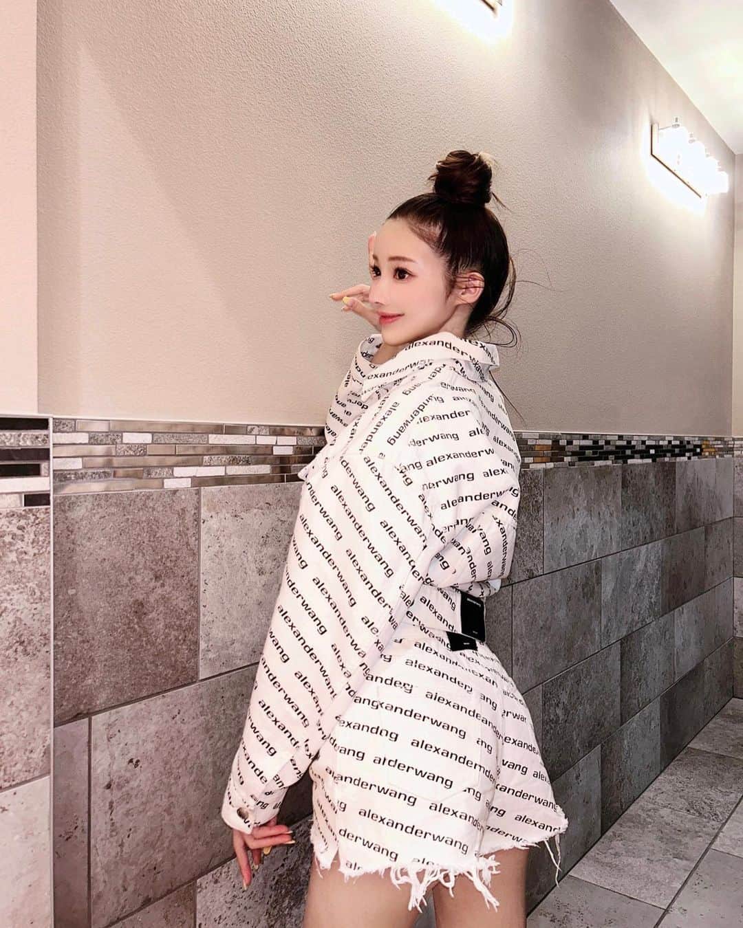 MIKAのインスタグラム：「in🚾」