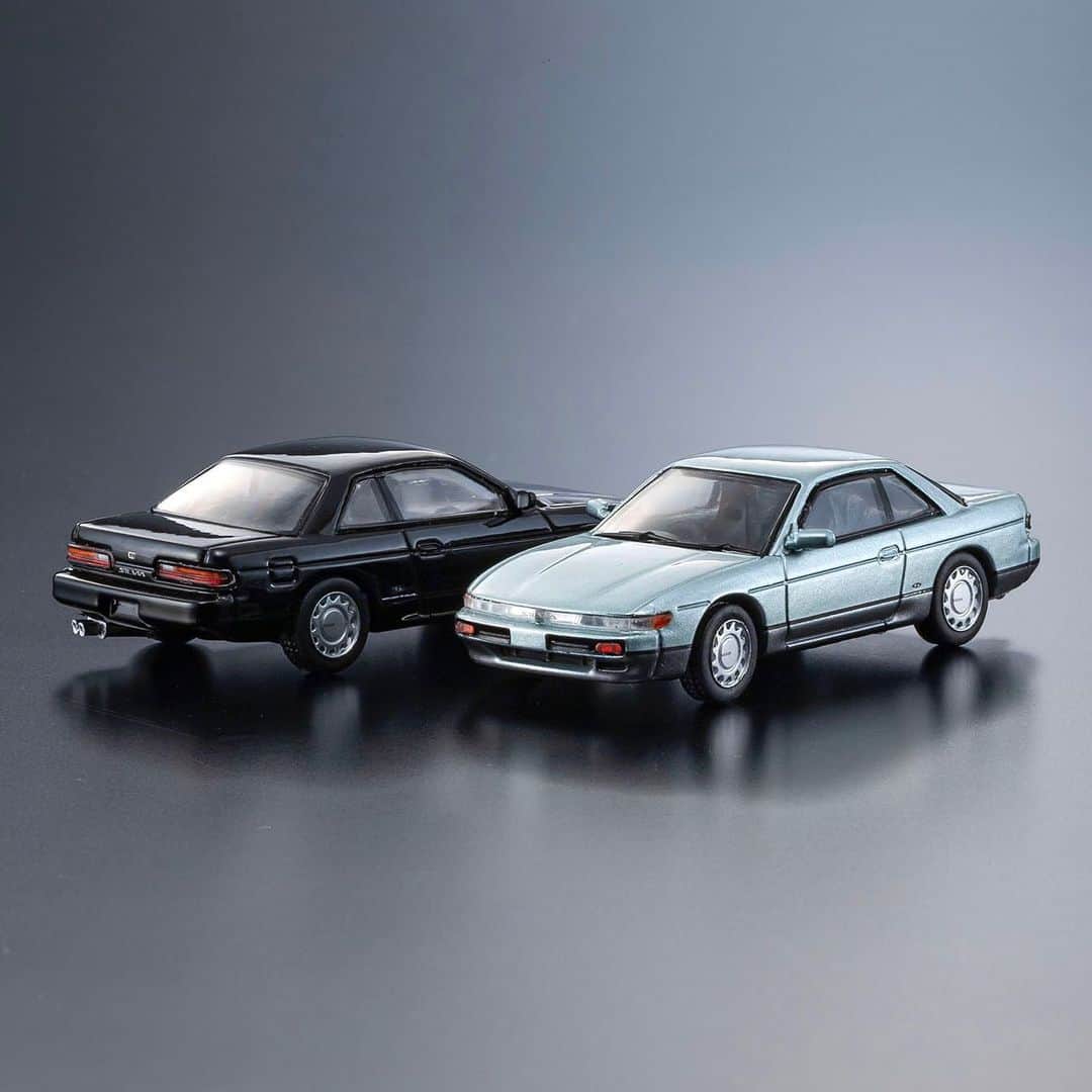 kyosho_official_minicar toysさんのインスタグラム写真 - (kyosho_official_minicar toysInstagram)「. KYOSHO 64 Collection Vol.02 「NISSAN」 2023年6月8日(木)より発売中！ 「ファミリーマート取扱店舗リストを更新しました。」 Japan Market Only  No.10 NISSAN Fairlady Z Silver No.11 NISSAN Fairlady Z Black No.12 NISSAN Be-1 Yellow No.13 NISSAN Be-1 Blue No.14 NISSAN 180SX Gray No.15 NISSAN 180SX White No.16 NISSAN Silvia Black No.17 NISSAN Silvia Green No.18 NISSAN Fairlady Z Red (KYOSHO WEB限定販売) #京商 #ミニカー #ファミマ #コンビニ #日産 #フェアレディZ #be1 #180sx #シルビア #パイクカー #ミニカーコレクション #kyosho #kyosho64collection #nissan #fairladyz #silvia #jdm #164scale #diecastcar」6月24日 11時53分 - kyosho_official_minicar_toys