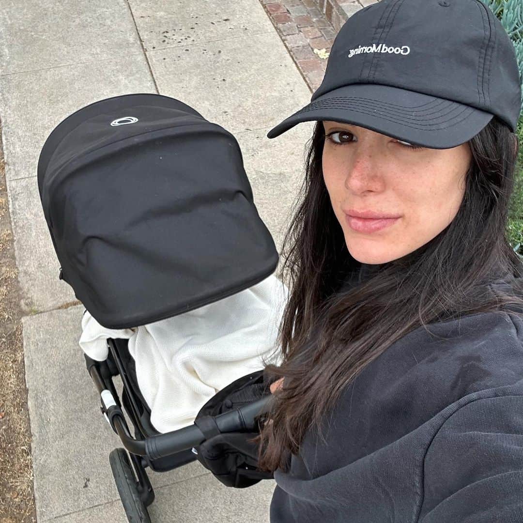 ローレン・ペルツさんのインスタグラム写真 - (ローレン・ペルツInstagram)「Sushi rolls and summer goals with a side of good hair」6月24日 12時10分 - laurenperez