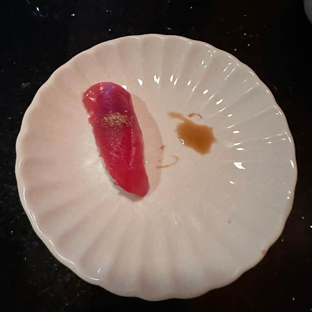 ローレン・ペルツさんのインスタグラム写真 - (ローレン・ペルツInstagram)「Sushi rolls and summer goals with a side of good hair」6月24日 12時10分 - laurenperez