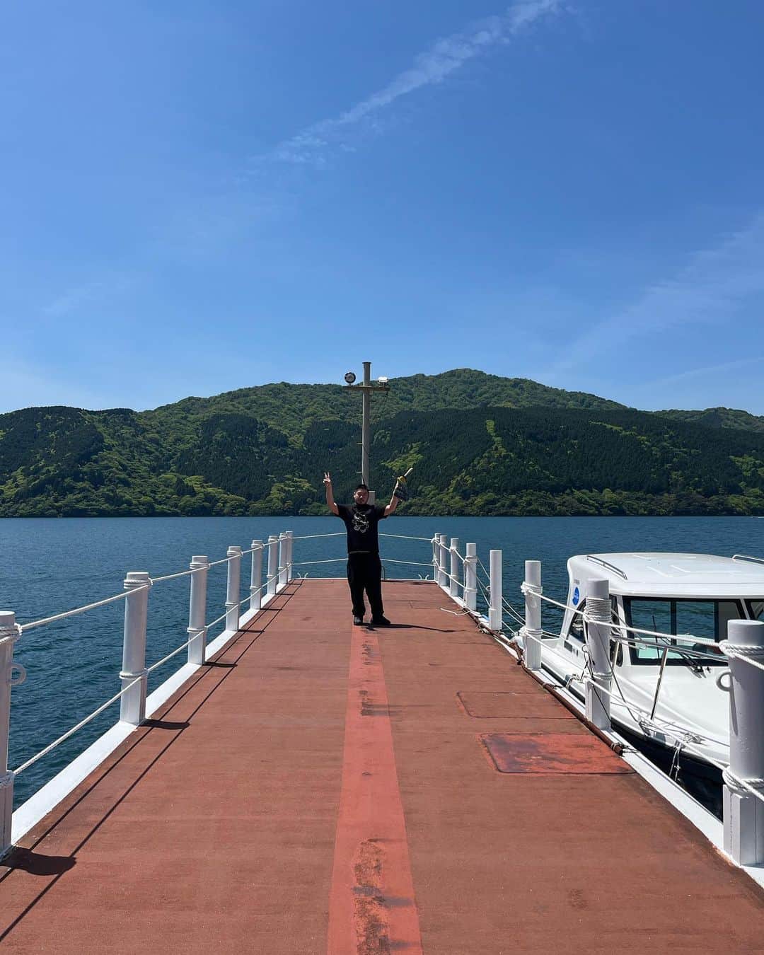 Shun Watanabeさんのインスタグラム写真 - (Shun WatanabeInstagram)「That was fun shoot trip in Hakone with babes🫶🏼 @hi_its_bobbi @e_____t @ryunoshin_tomoyose @dj_poipoi @kee.yamada」6月24日 12時18分 - shun_watanabe