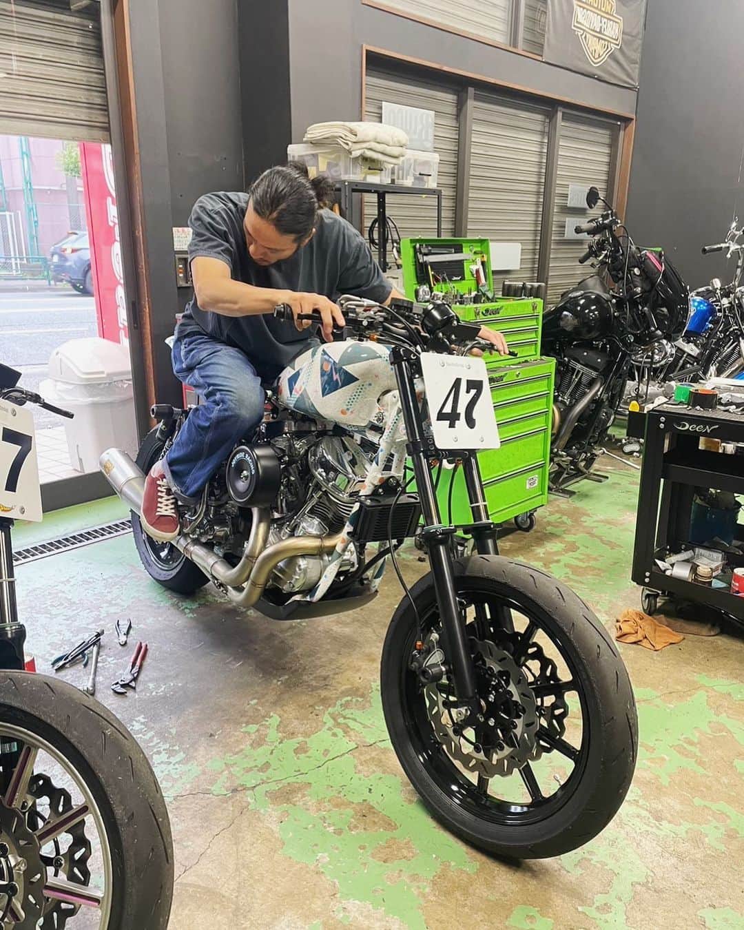 のインスタグラム：「#2023.6.25 #富士スピードウェイ #パンヘッド #以上 @fujispeedway_official  @avcc_info  @yoshimura_japan_official  @joyridespeedshop  @rough_motorcycle_garage  @challenger_brigade」