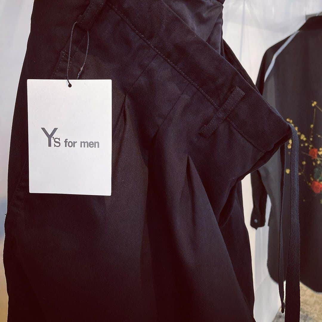 エリミネイターさんのインスタグラム写真 - (エリミネイターInstagram)「AW23 Y’s for men has arrived at ELIMINATOR. . #yohjiyamamoto #ysformen #yohjiyamamotopourhomme #yohjiyamamotohomme #23aw #aw23 #aw23collection #japanesedesigner #art #work #military #uniform #black #newcollection #anti #highsnobiety #mensfashion #menswear #eliminator #tokyo #daikanyama #streetfashion #streetstyle」6月24日 12時34分 - eliminator_tokyo