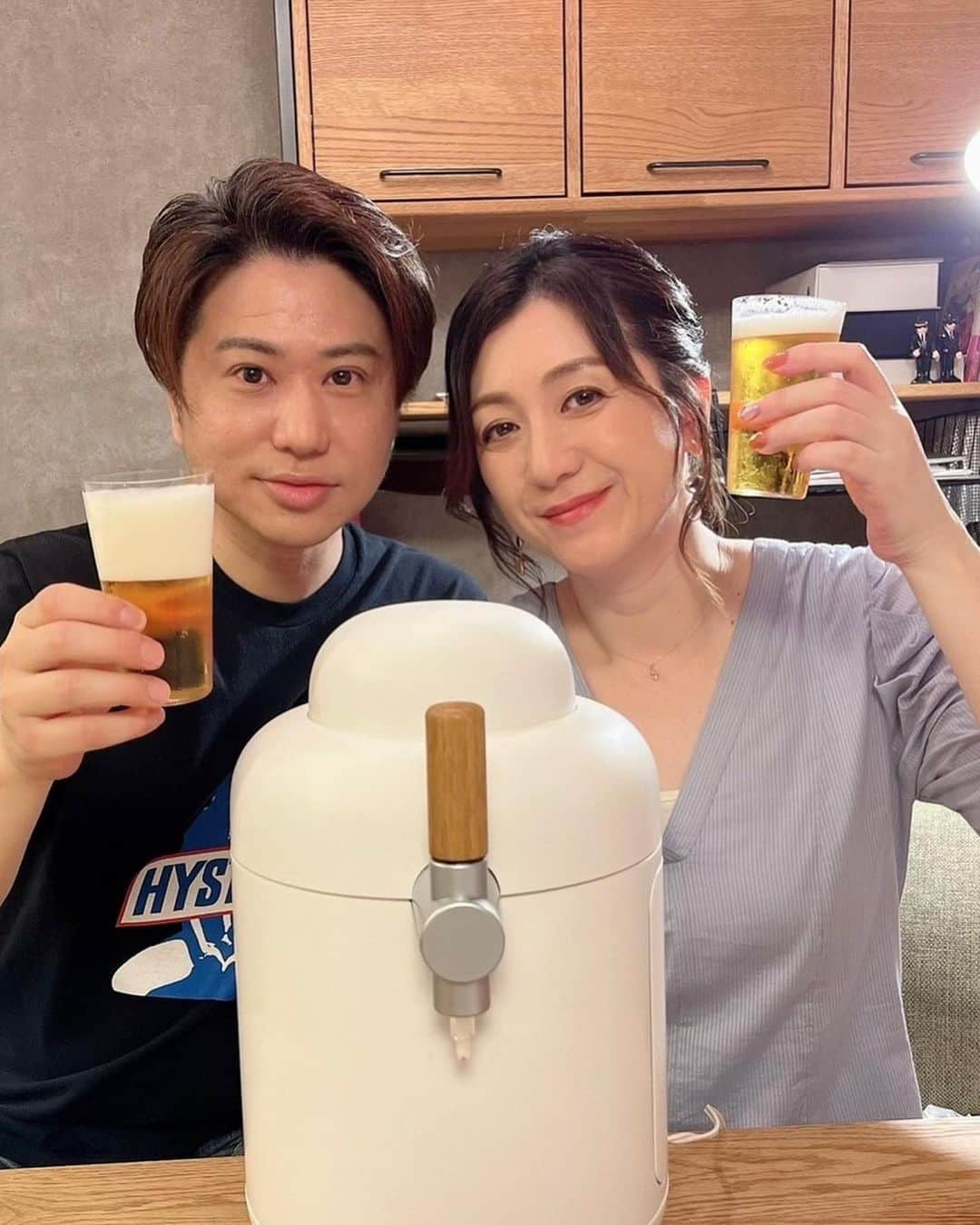 野々村友紀子さんのインスタグラム写真 - (野々村友紀子Instagram)「なんと日曜の夕方に【サタプラ】の夏スペシャルが大放送でーす🍉🍺☀️  6月25日（日）16:00〜TBS【サタデープラス 夏スペシャル】  またまたまた我が家にやってきてくれた【ひたすら試してランキング】😭  清水アナと私たち夫婦で、とにかくサッと簡単にできて美味しいおつまみを作りまくって食べて飲んでひたすら検証！！  いやー 作って食べて飲んで、作って食べて飲んで、飲んで、作って食べて飲んで、飲んで飲んで、、  最高、、いや！大変でした✨✨😆✨✨  気がつけば、家飲み会のような幸せ時間😆  はっきし言うて今回ばかりは？サタプラさんに感謝感謝✨（いつもしてるけどね！）  ついに我が家も美味しいビールがいつでも飲めるキリンのホームタップをお迎えいたしまして、ほんと毎日ハッピー🍺❤️です。とにかく泡がきめ細かくて美味しいーー！！ 迷ってる人はほんとにオススメ！  ロケで着たワンピはこちらのもの↓ @pasand_by_nequittezpas  スタジオの くつ👠はダイアナ↓ @dianashoespress」6月24日 12時46分 - nonomura_yukiko