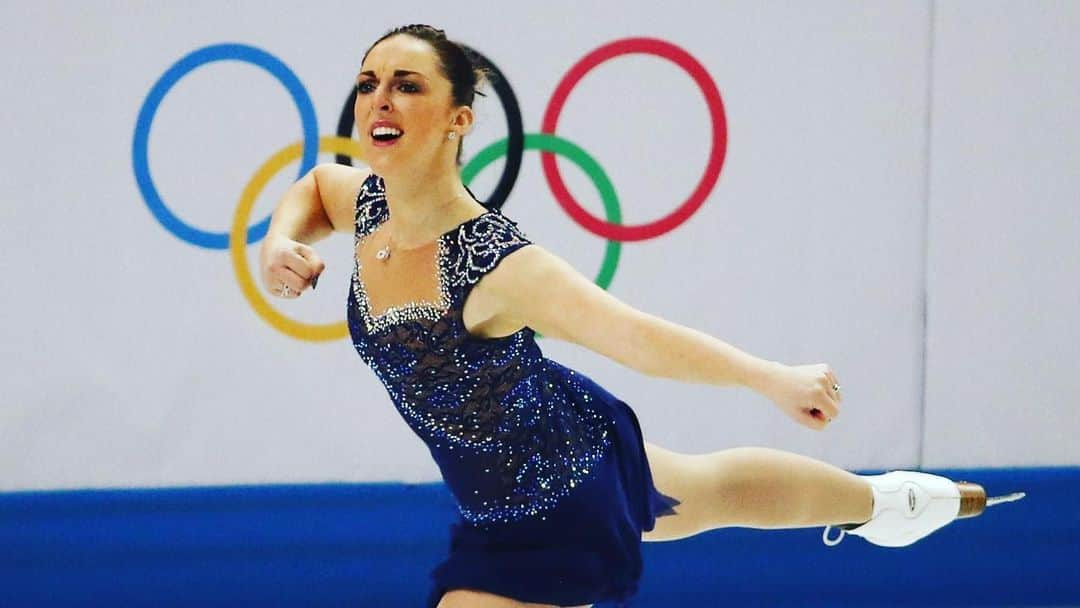 ジェナ・マッコーケルのインスタグラム：「Happy Olympic Day❣️  💙💛🖤💚❤️」